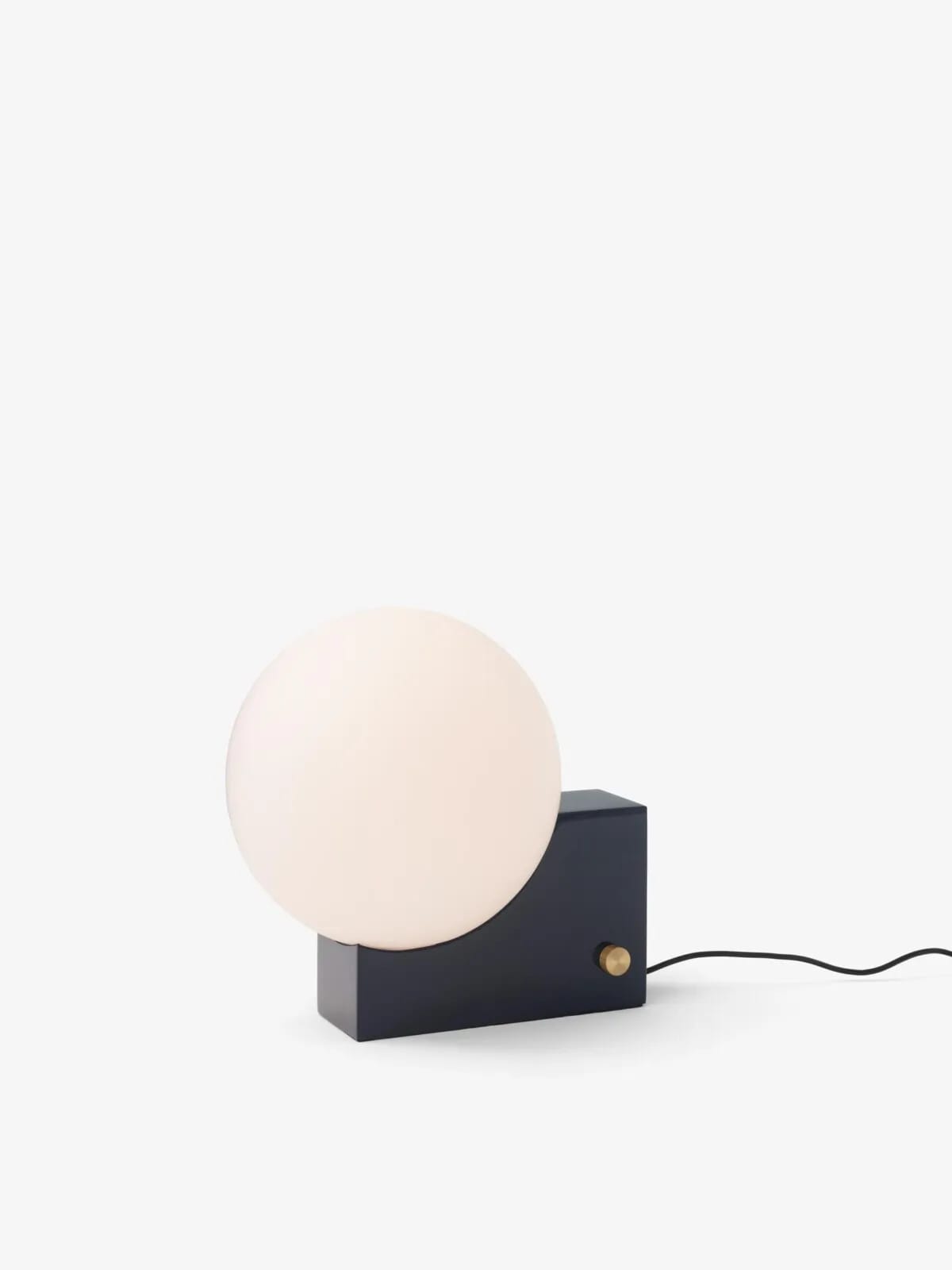 Journey SHY1, a Table lamp lighting by &Tradition